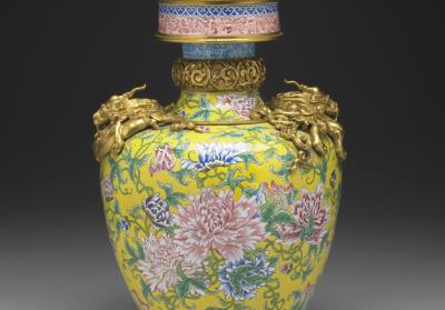 图片[3]-Painted enamel vase with dragons and peony decoration, Yongzheng reign (1723-1735), Qing dynasty.-China Archive